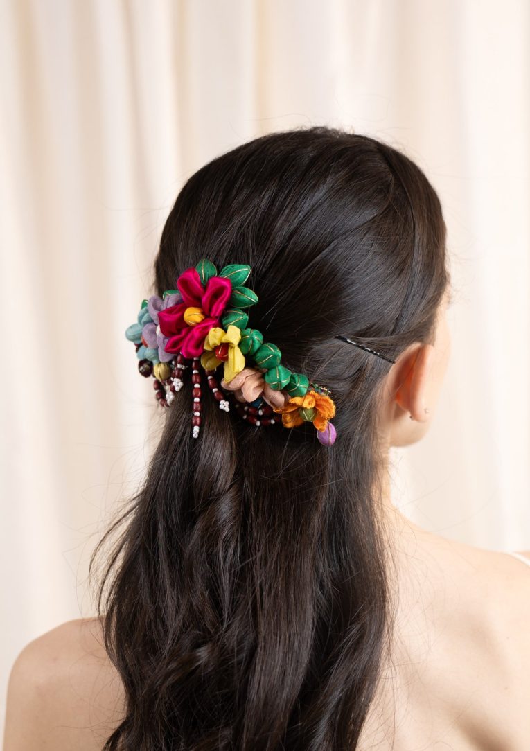 HairAccessories-21_025bb43e-86c8-4a35-bfe5-9a53667e64b5